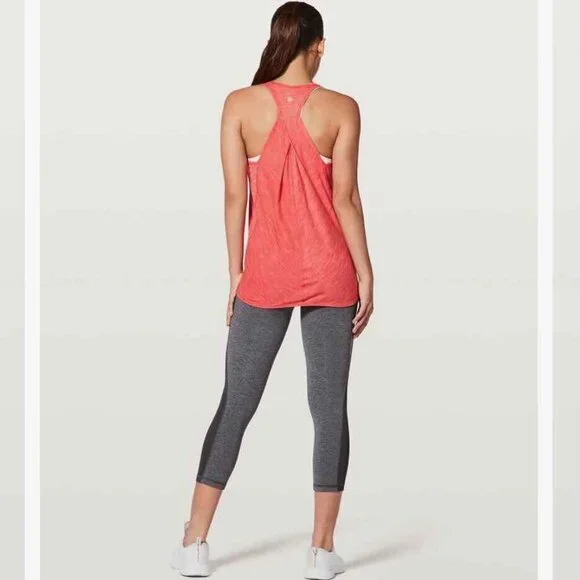 Lululemon Heathered Red Orange Essential Tank Top Womens Size 2 - Picture 3 of 10